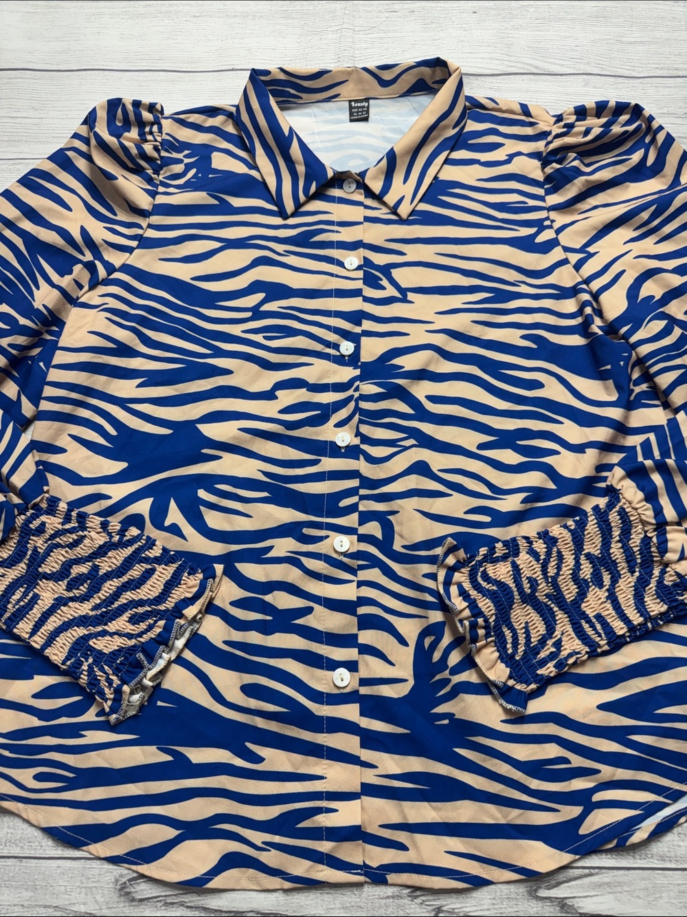 Seasty Blue & Beige Zebra Print Button-Front Blouse